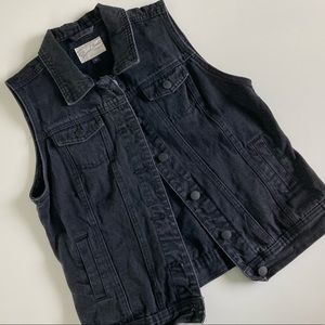 Universal Thread Target Black Denim Vest, Size Small